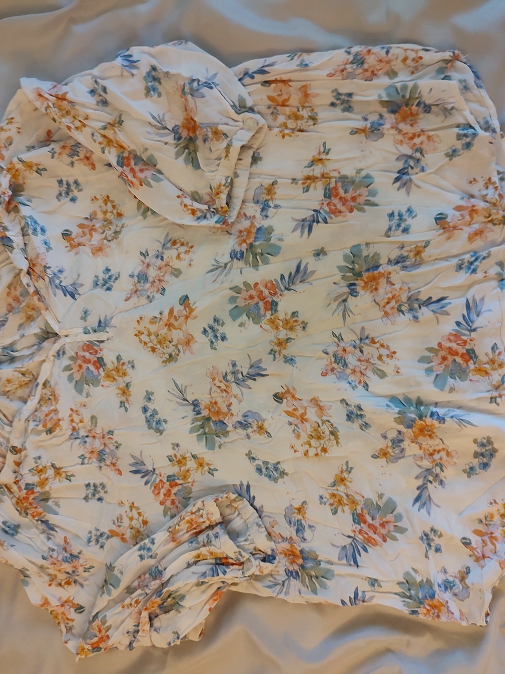 Floral Print Short Sleeve Blouse in Cream with Blue & Peach Flowers